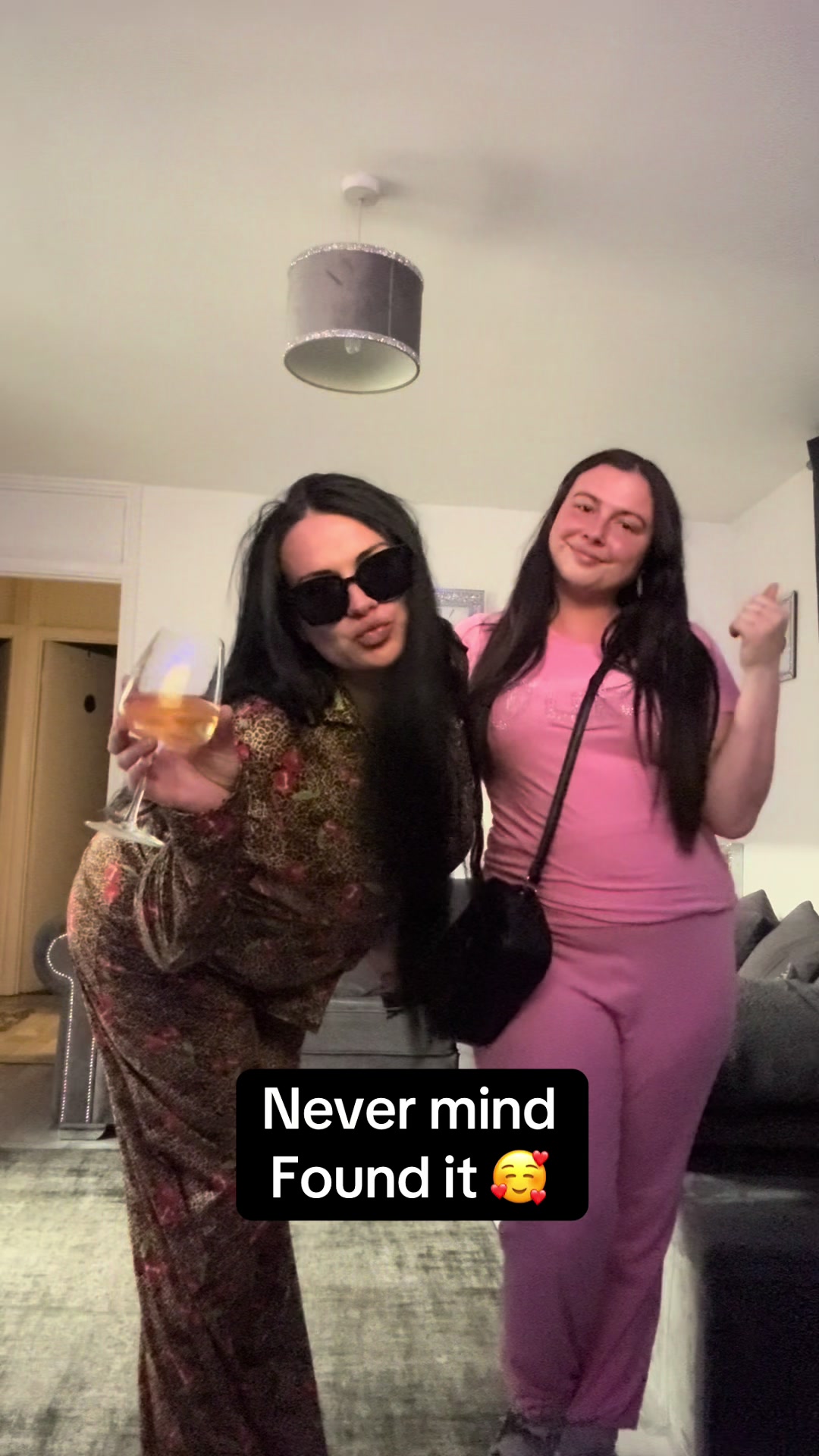 @AshleighJadeThemeParkLoser