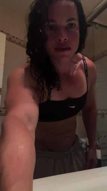 @lolyfitness_