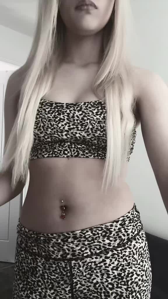 @𝐓𝐀𝐘𝐋𝐎𝐑 🎀