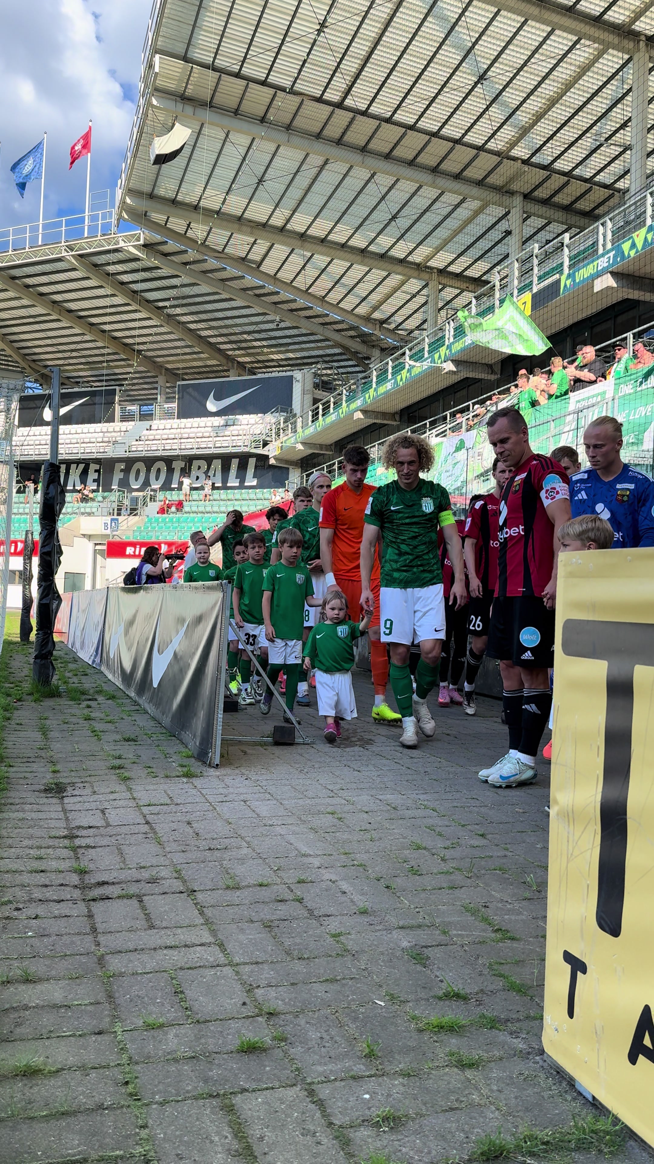 @FC Flora