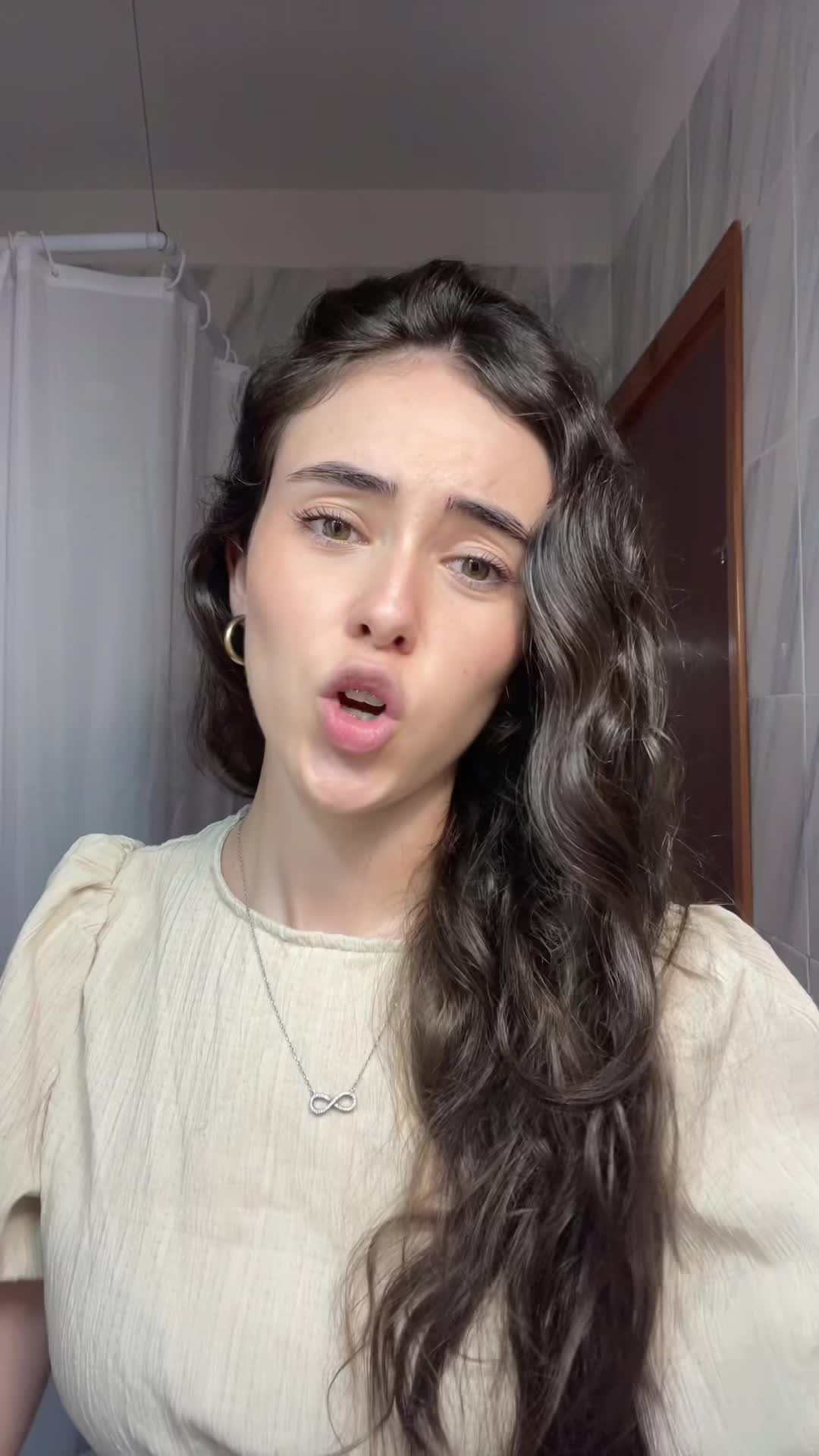 @𝘠𝘰𝘭𝘢𝘯𝘥𝘢 𝘛𝘰𝘳𝘯𝘦𝘭