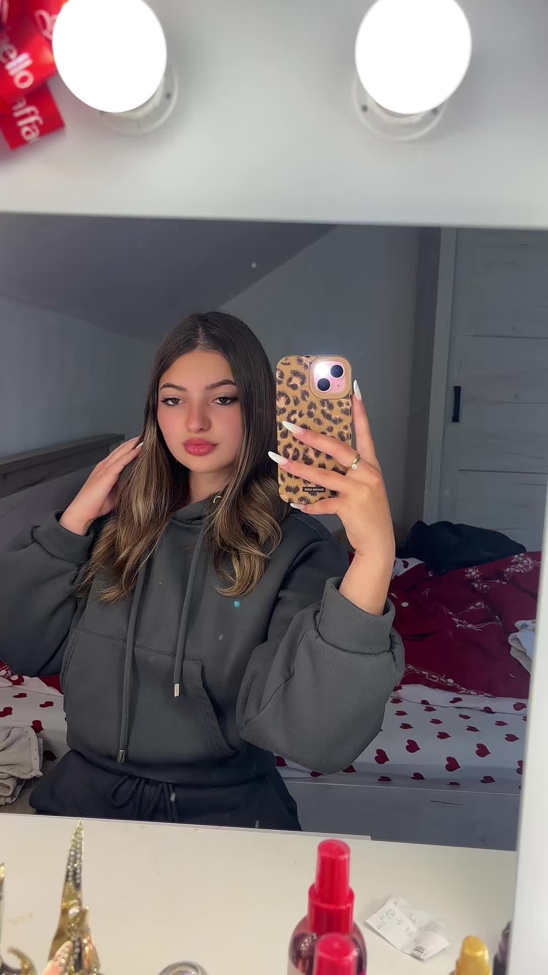 @𝓓𝓮𝓮𝓪 𝓐𝓷𝓭𝓻𝓮𝓮𝓪🐆