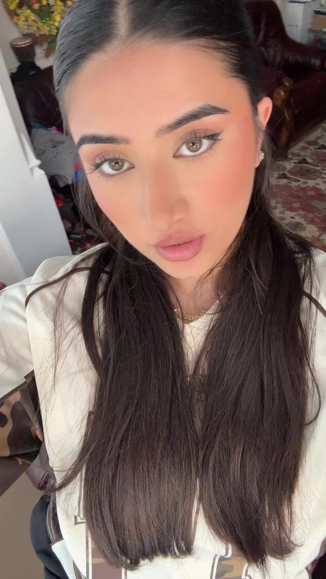 @Simran 💕