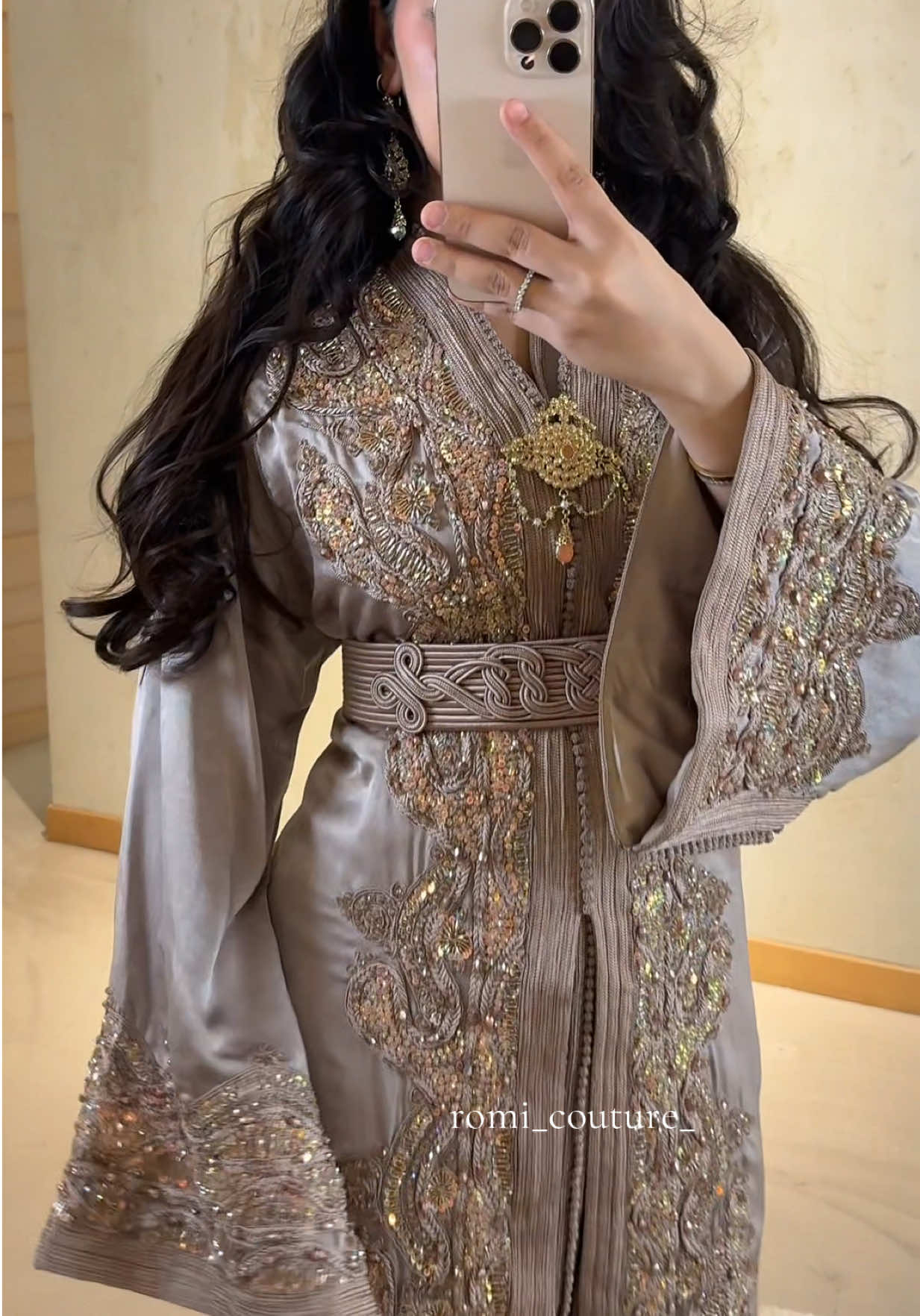 @Romi Couture 🤍