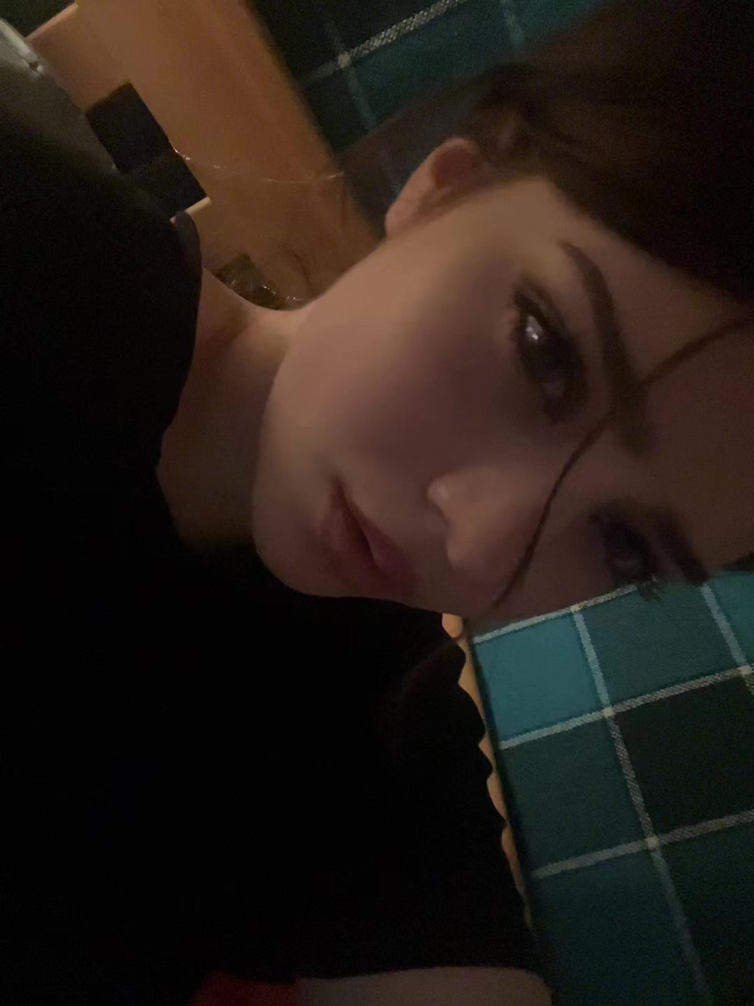 @Тгк:Метафору использовала