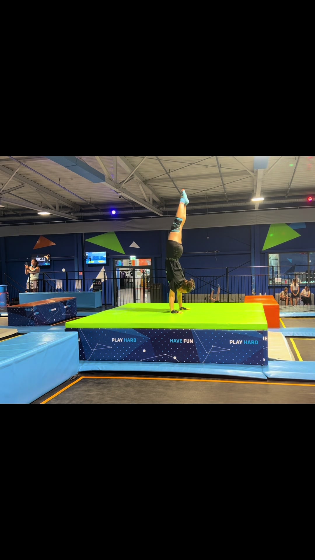 @Jana🤸🏻♂️