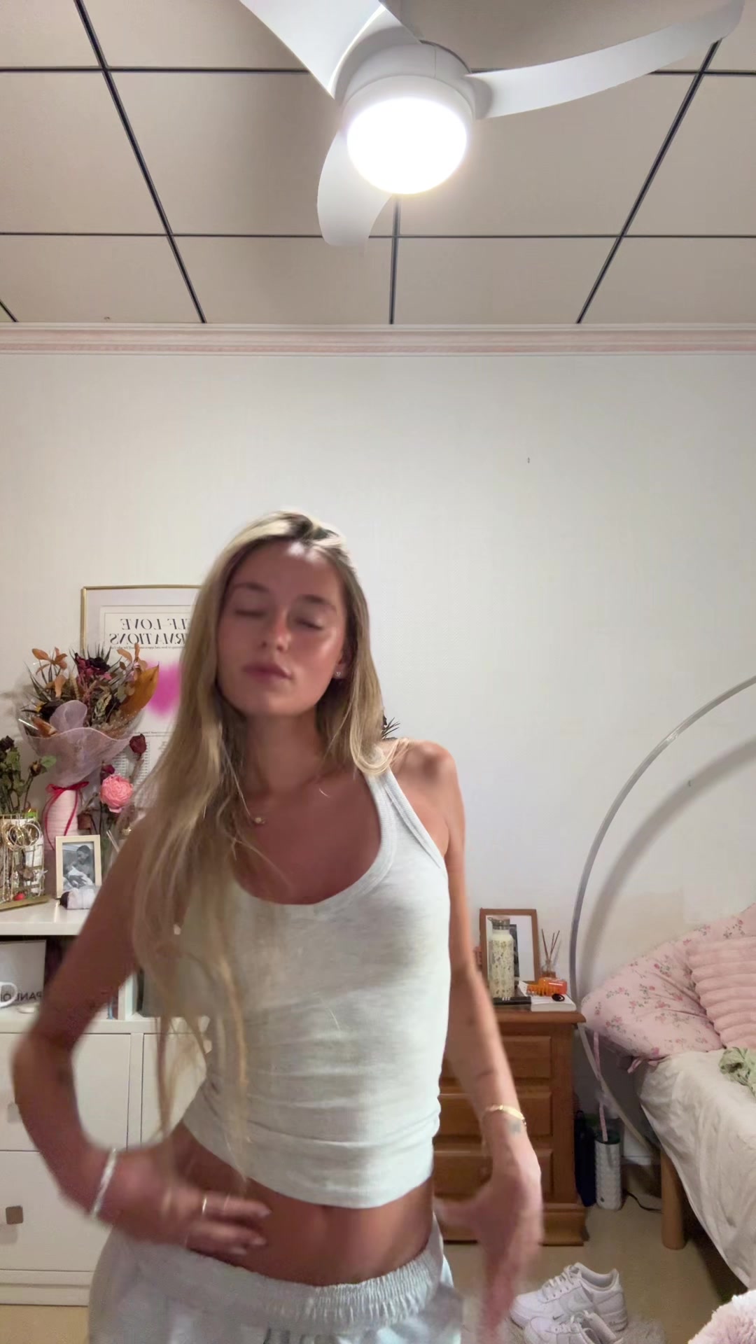 @Estefan&iacute;a🧚🏼&zwj;♀️🧚🏼&zwj;♀️🧚🏼&zwj;♀️