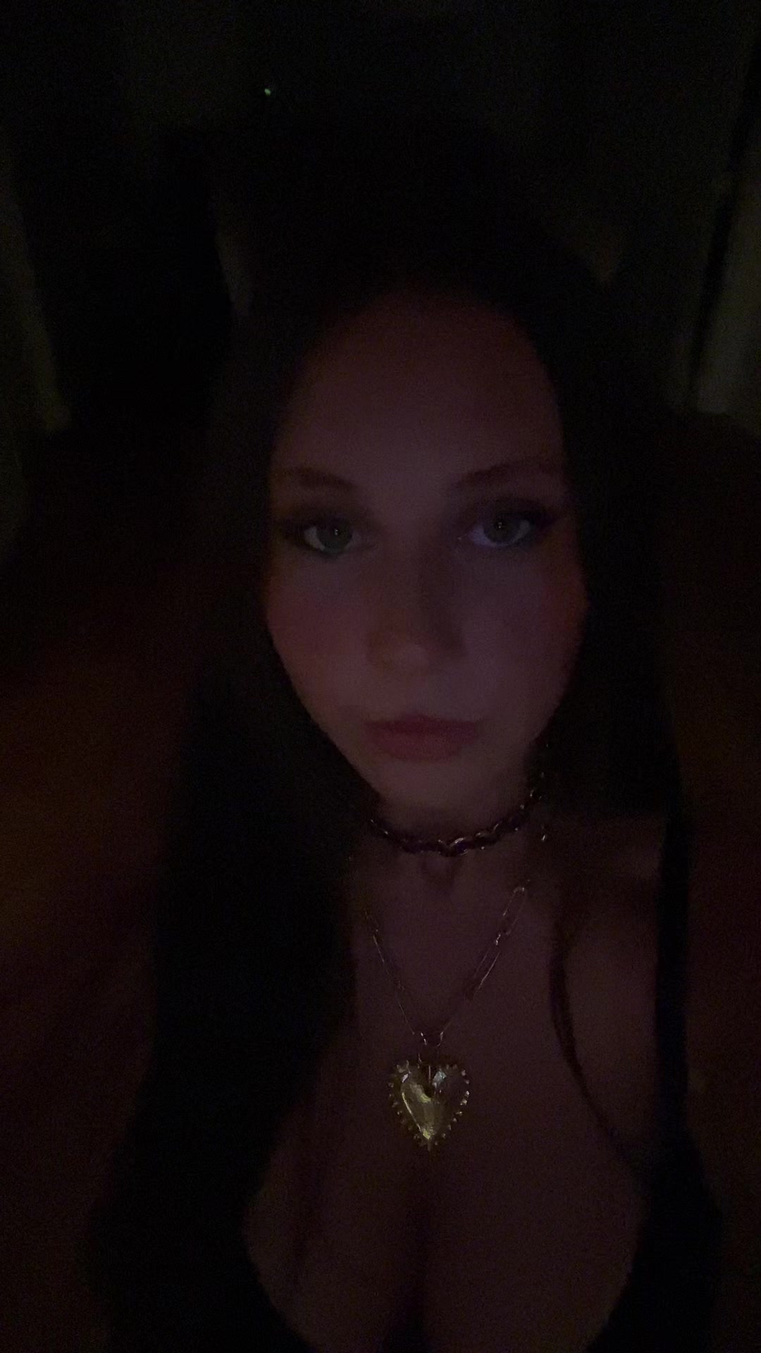 @Anafainburg