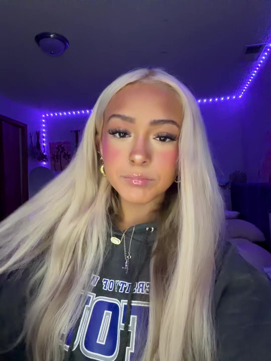 @basicblondeorangebitch