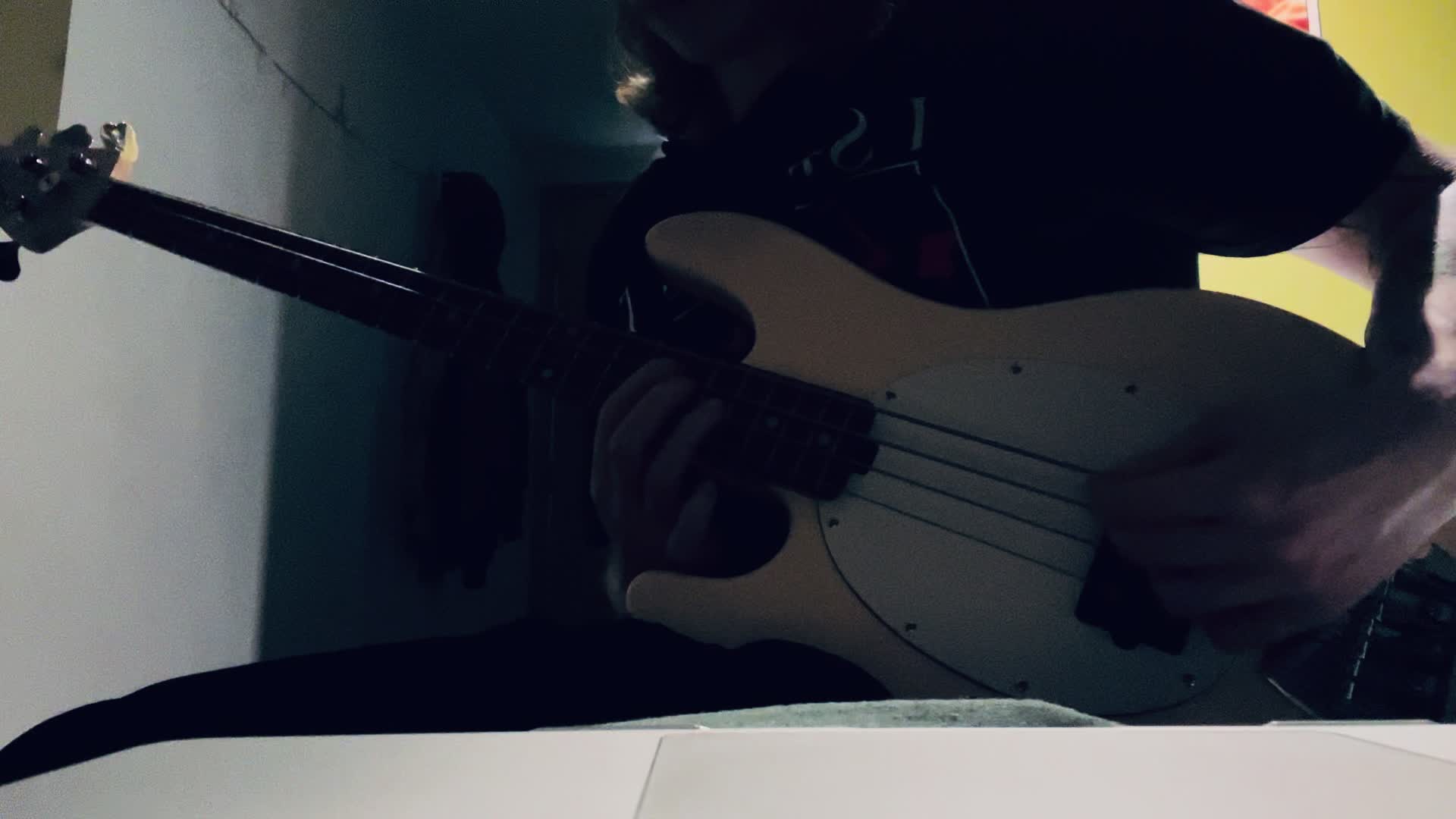 @reubenplaysbass