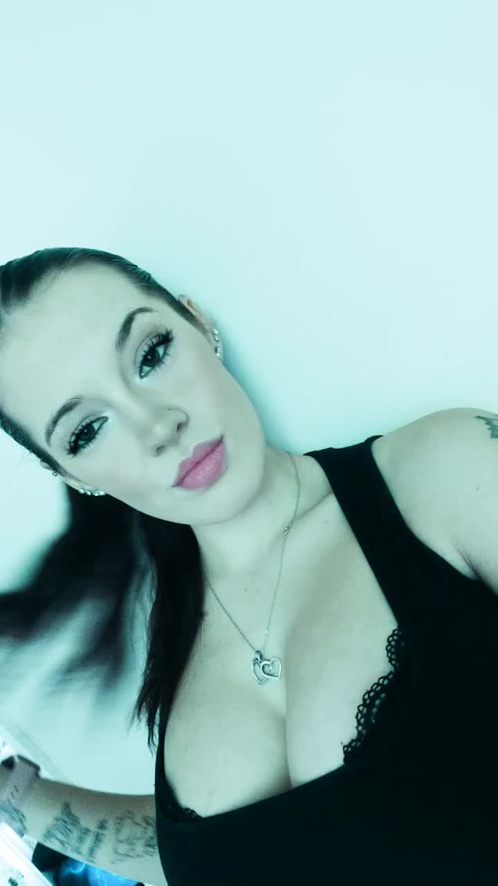 @๐Paige๐