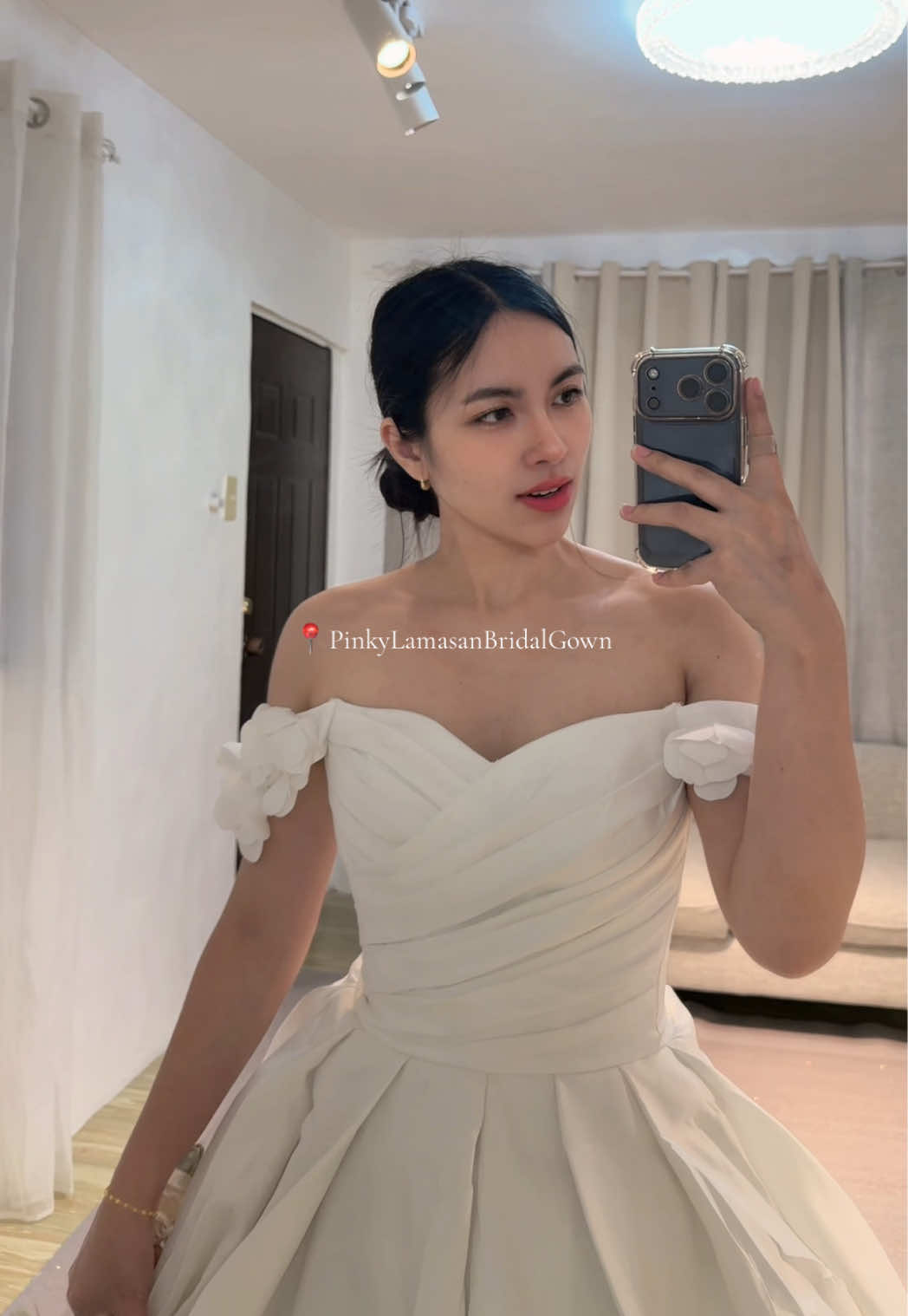 @pinkylamasanbridalgown