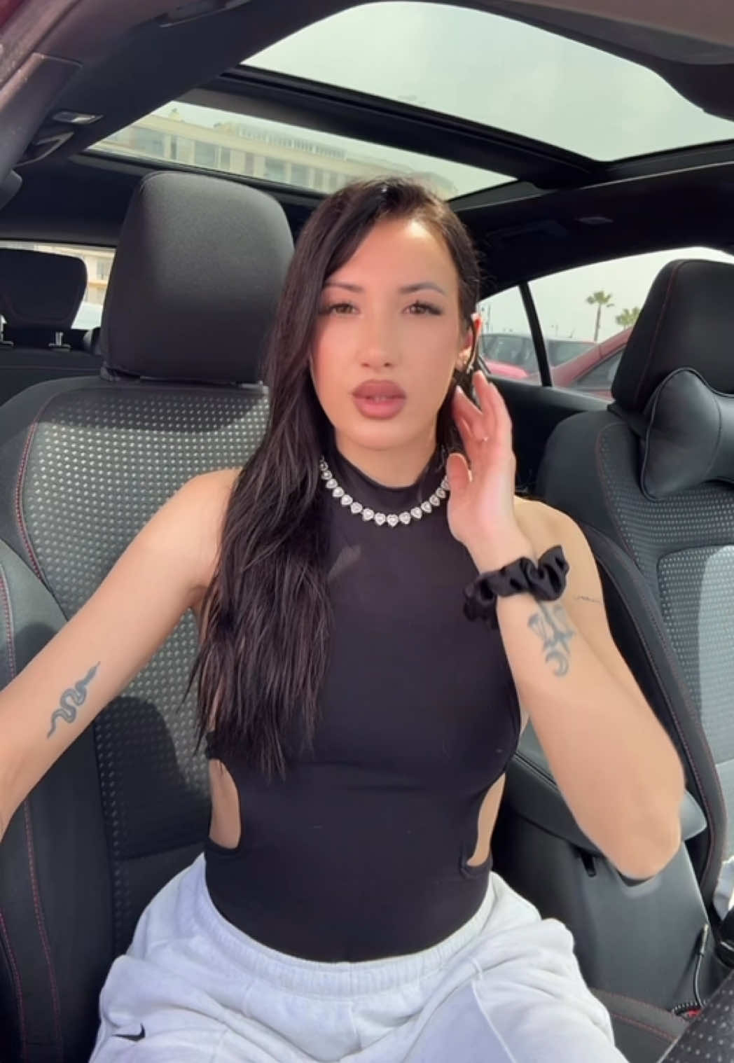 @S. Gonz&aacute;lez