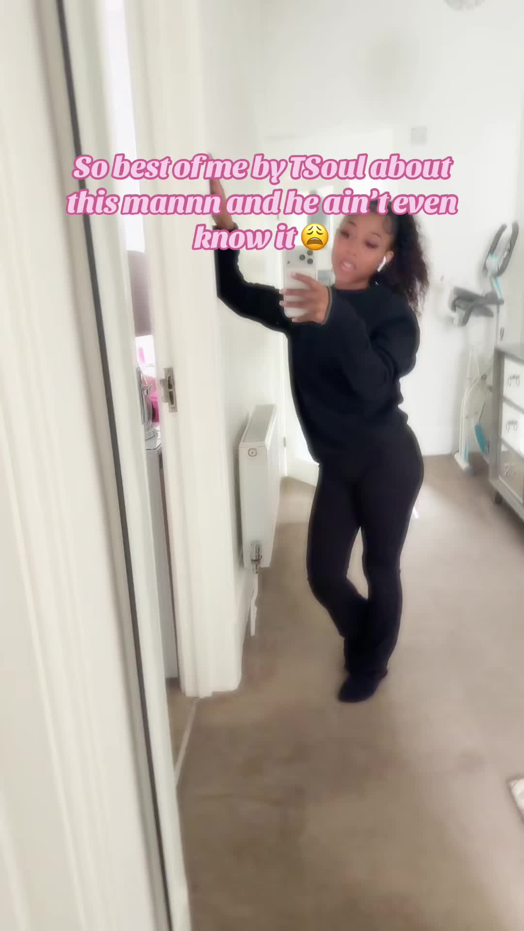 @Liah Mon&eacute;t