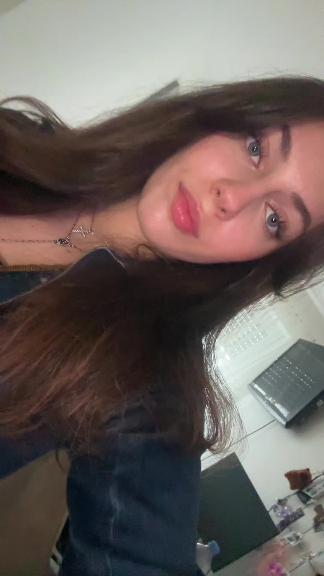 @andreeaa