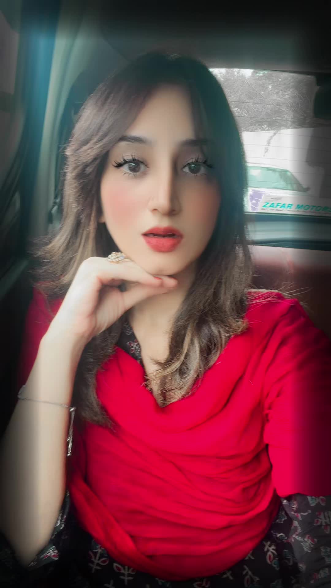 @𝗡𝗮𝘆𝗮𝗯 𝗖𝗵💕