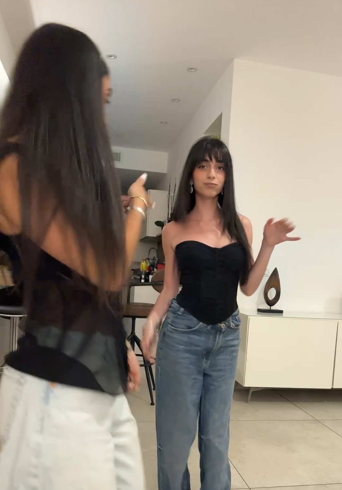 @justcarlaa_