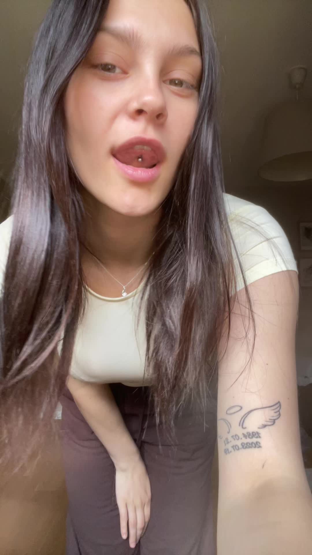 @Elina🌸