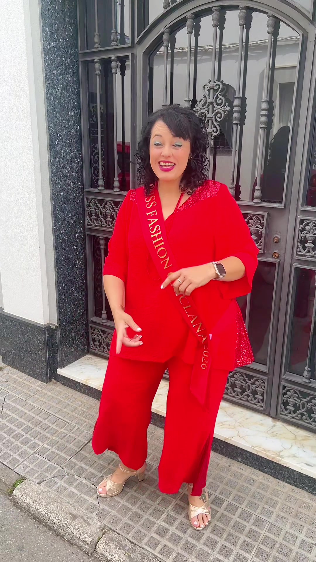 @Lourdes Anillo @modelo curvys