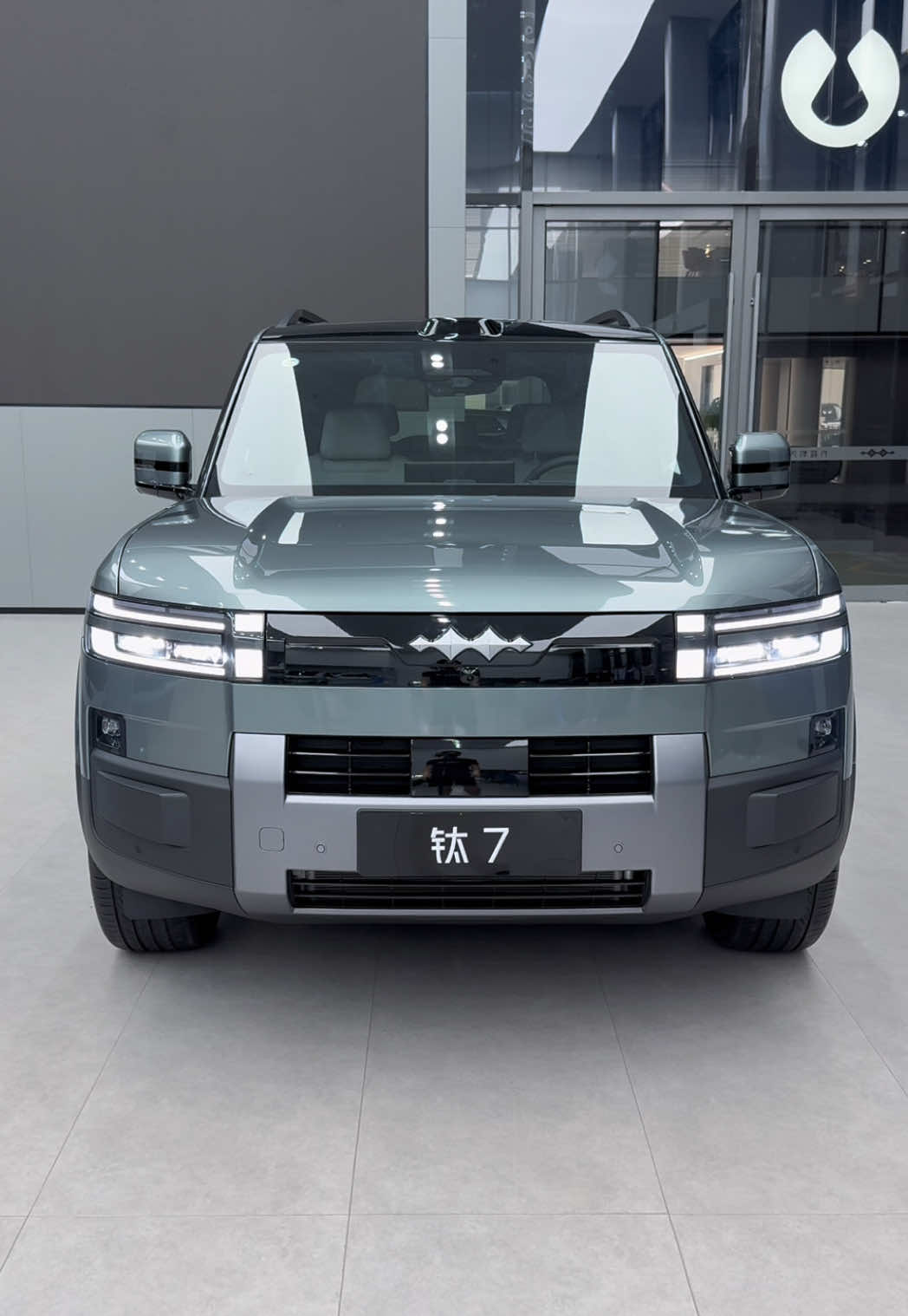 BYD Leopard Titanium 7 - Bold Boxy PHEV | carview_global (@carview_global)