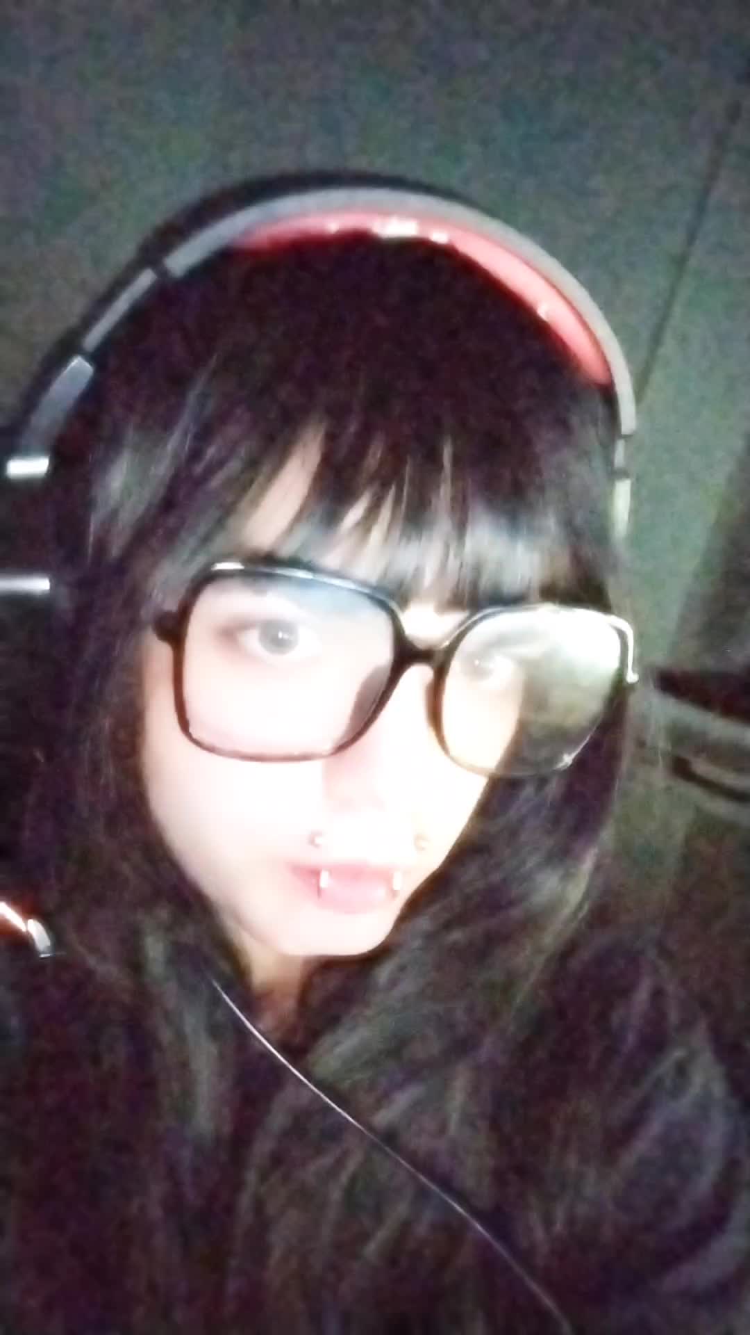 @hellbxrn