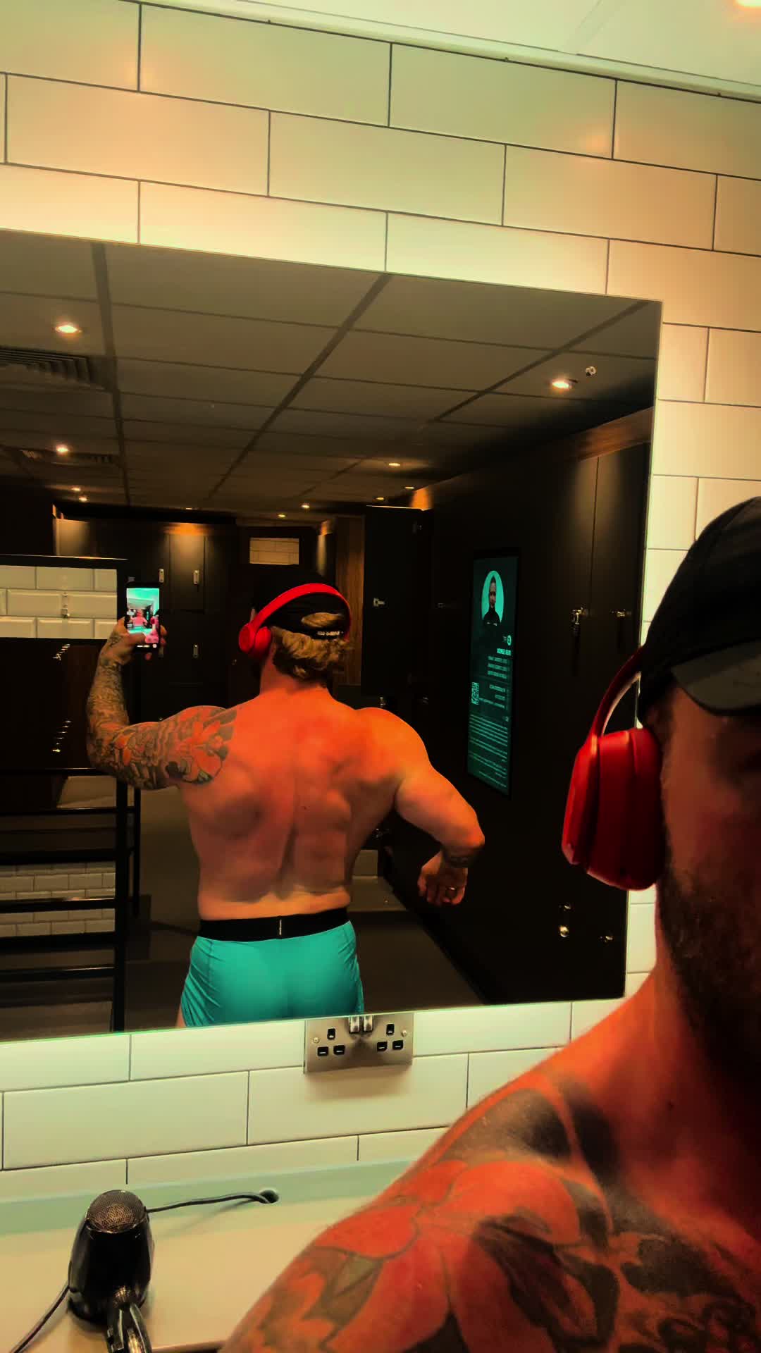@FITNESSWITHCHRIS