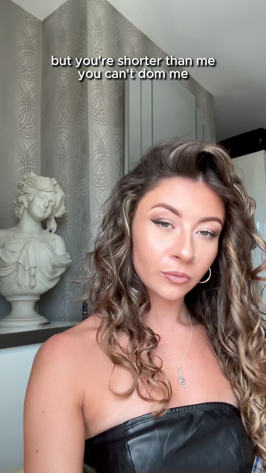 @violetteivy