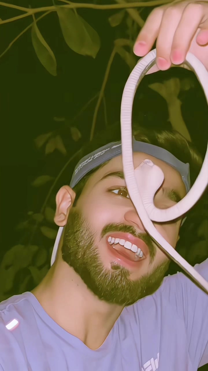 @⚜️جنيد_بھٽو⚜️