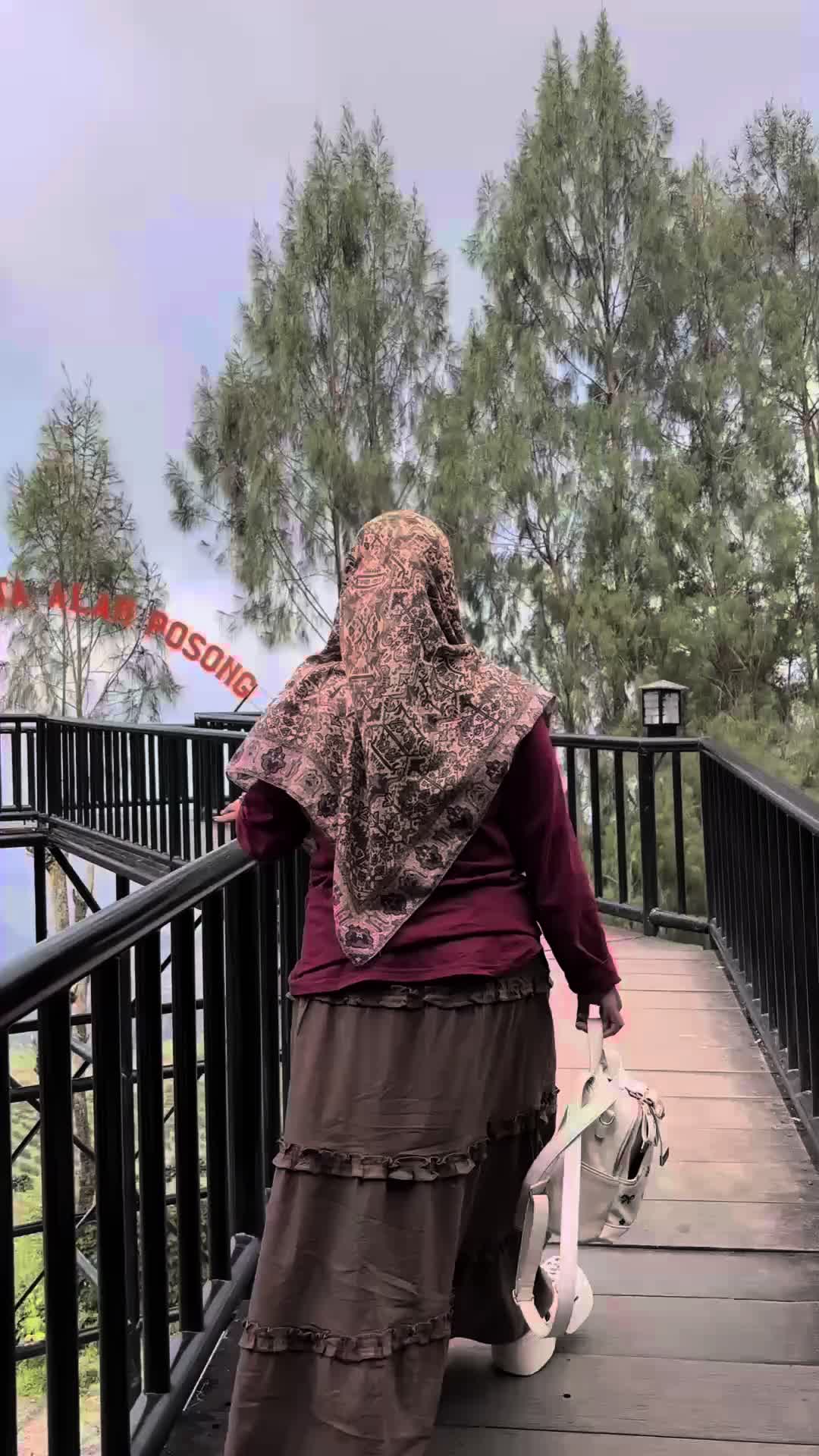 @NuruL