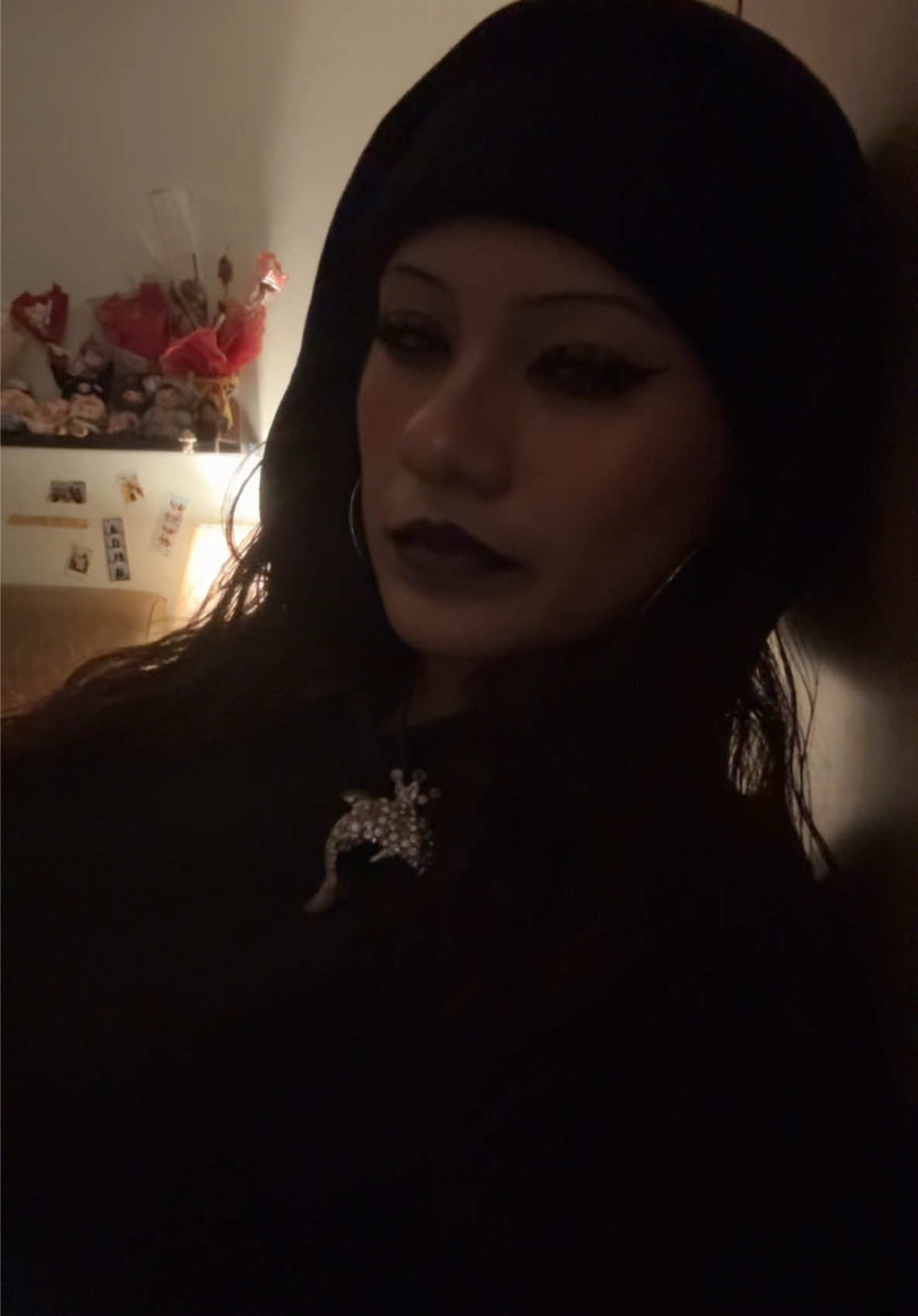 @𖣂