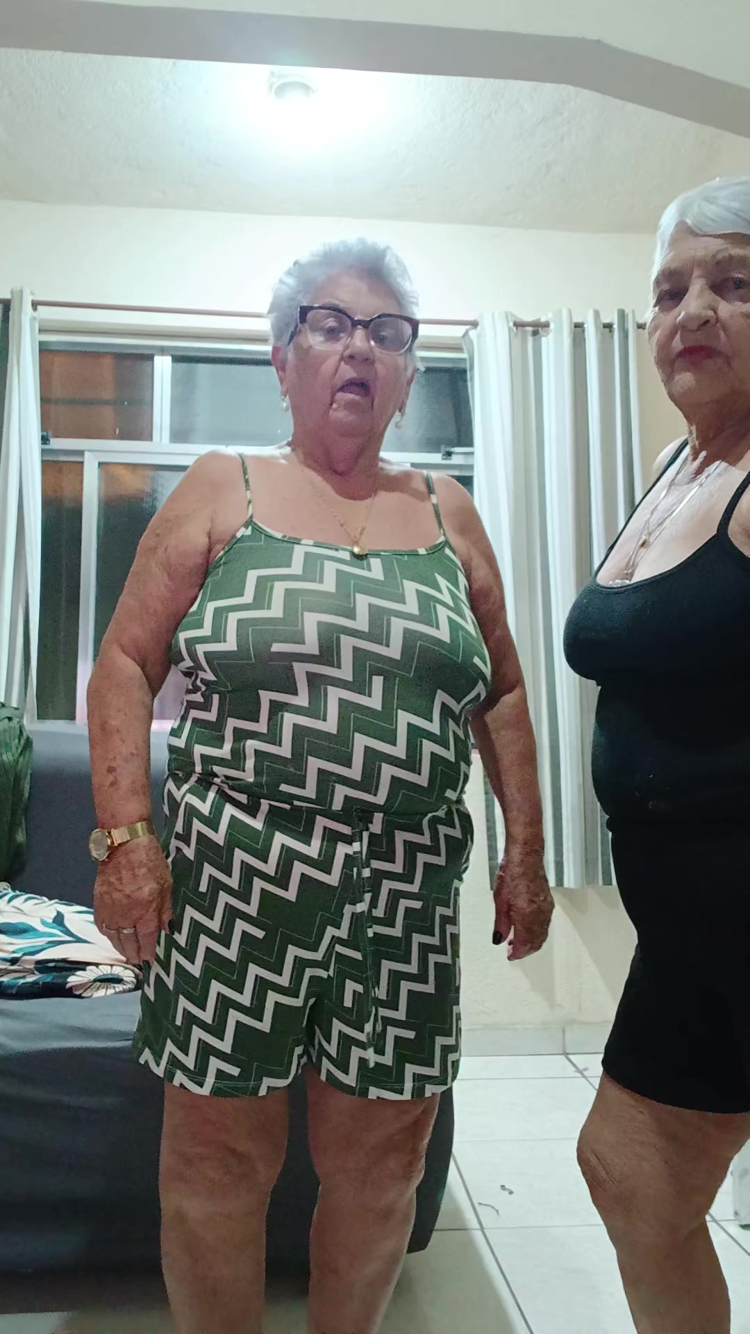 @Amélia