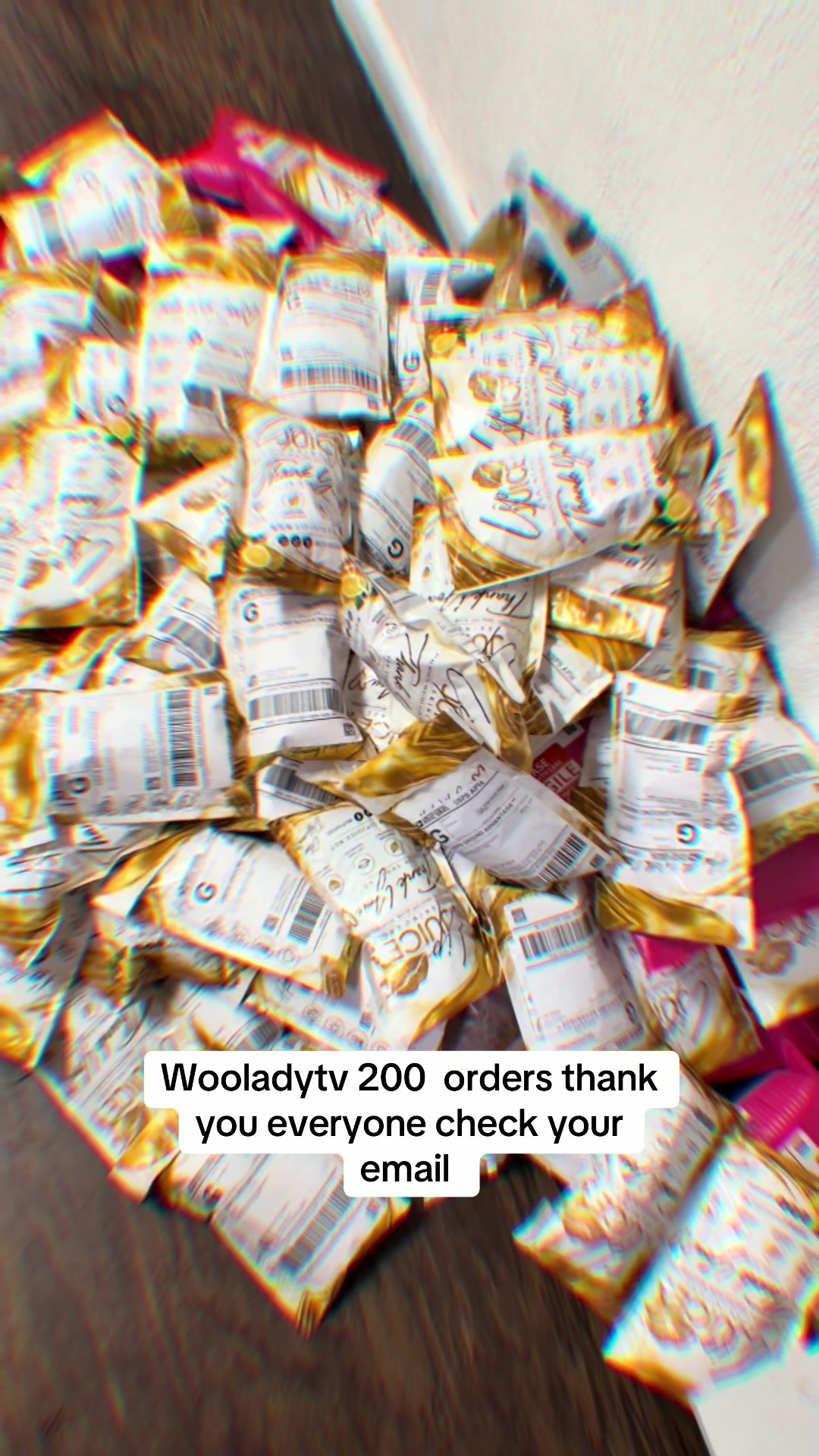 @wooladytv