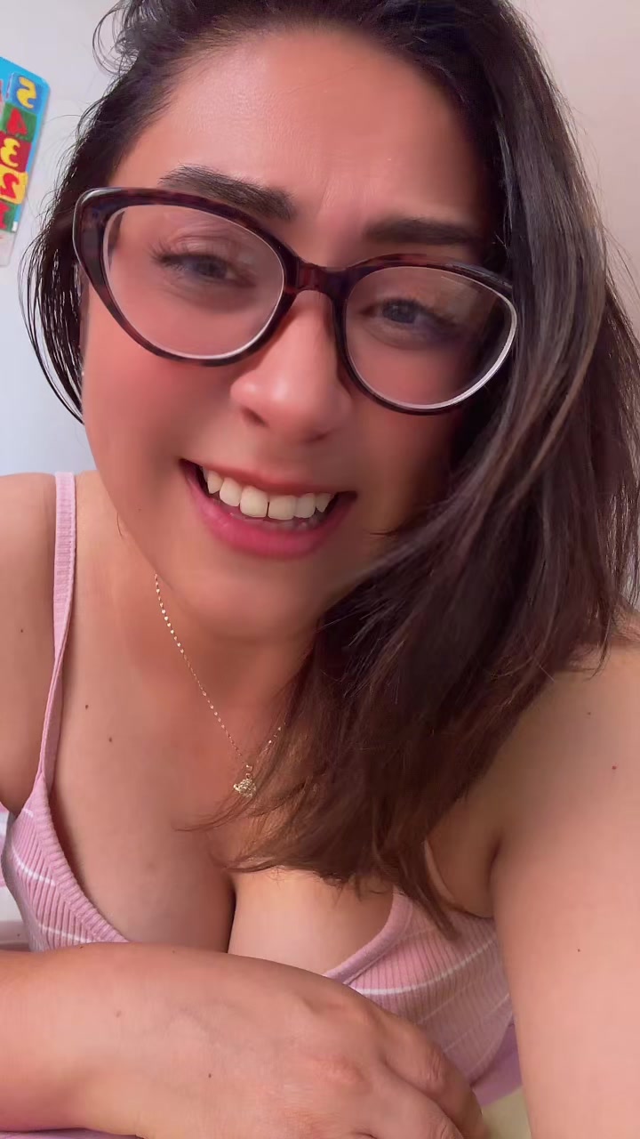 @Karinadelaguila