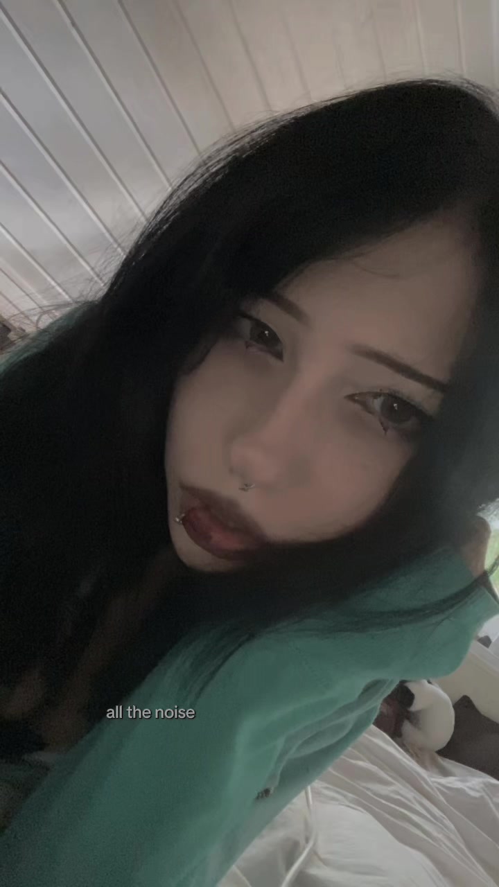 @^^