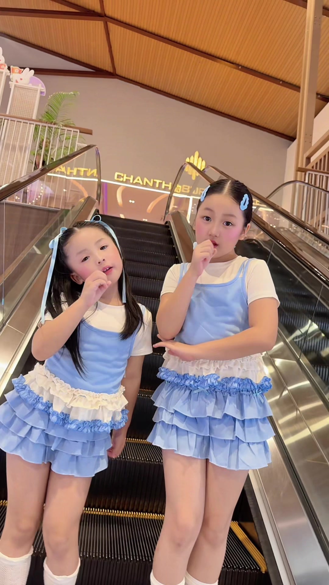 @LALAFAMiLY