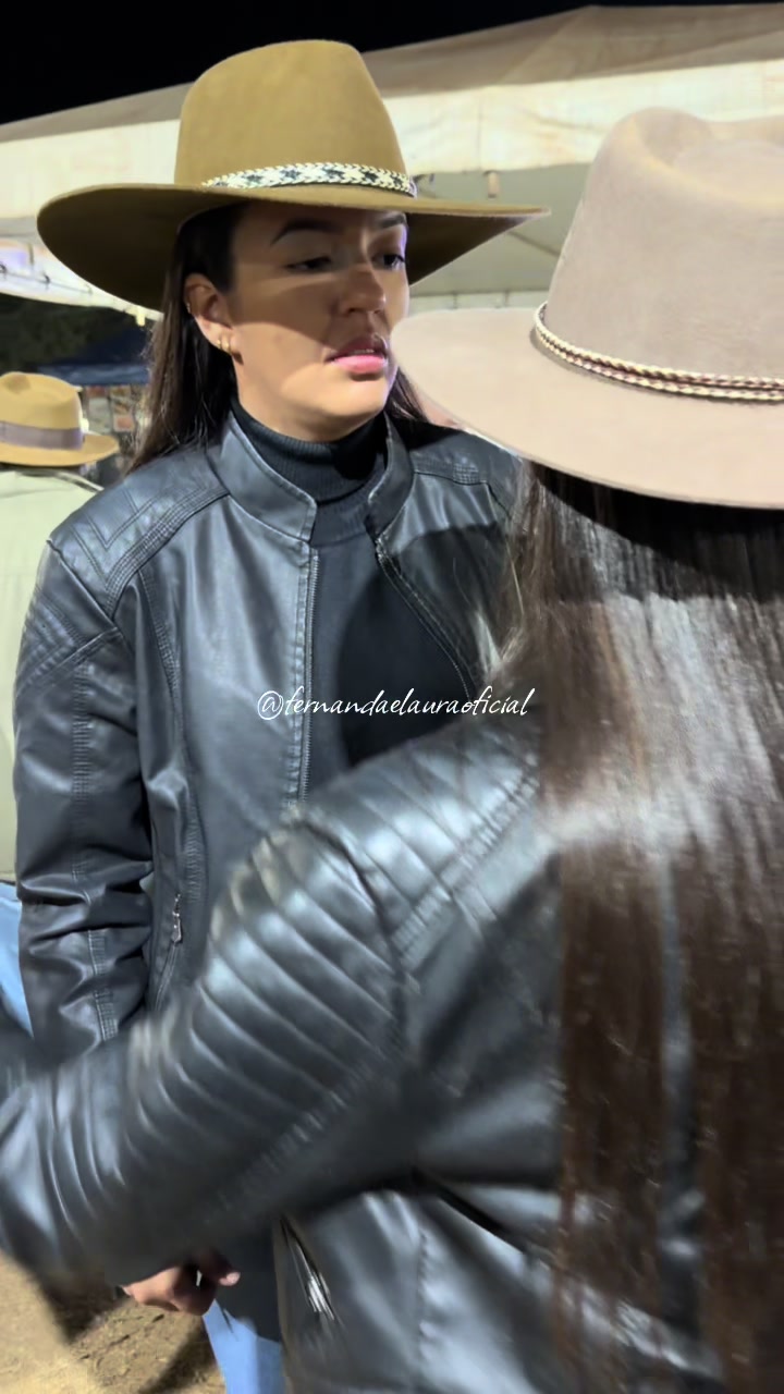 @Laura Machado Oficial