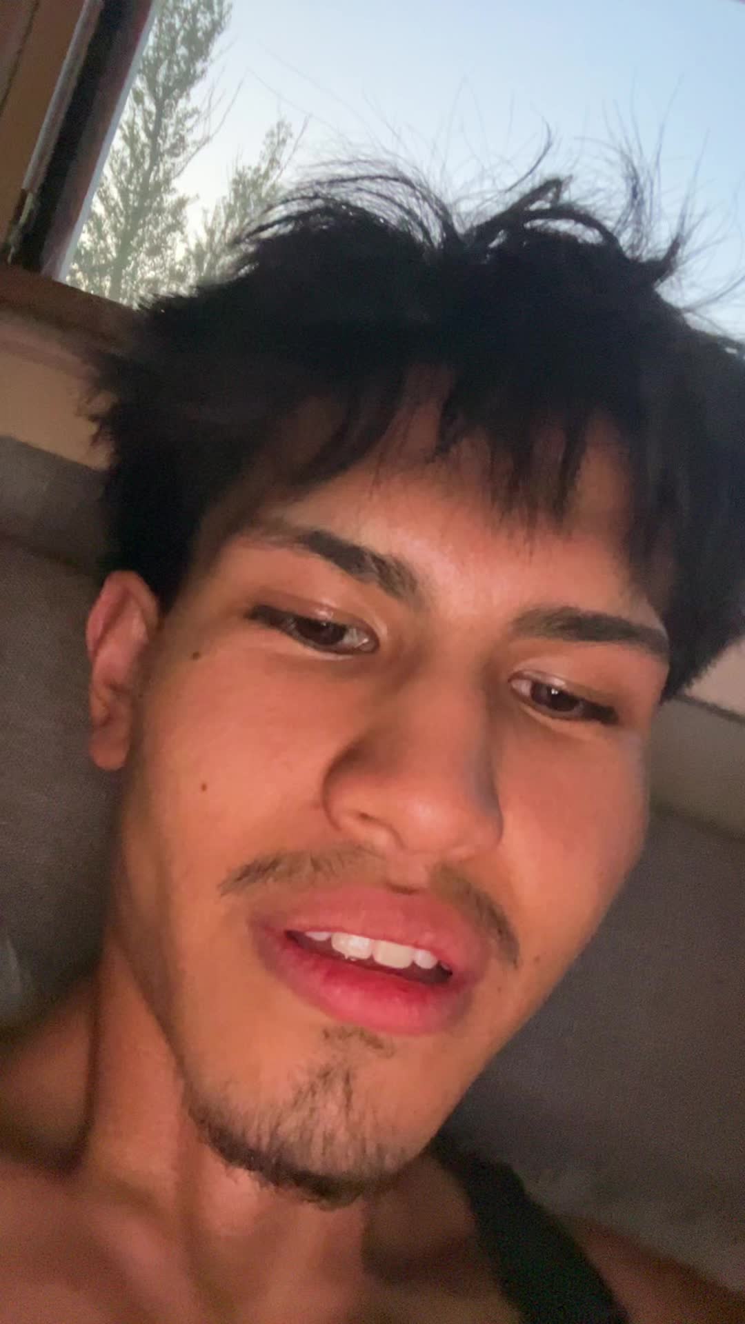@♱