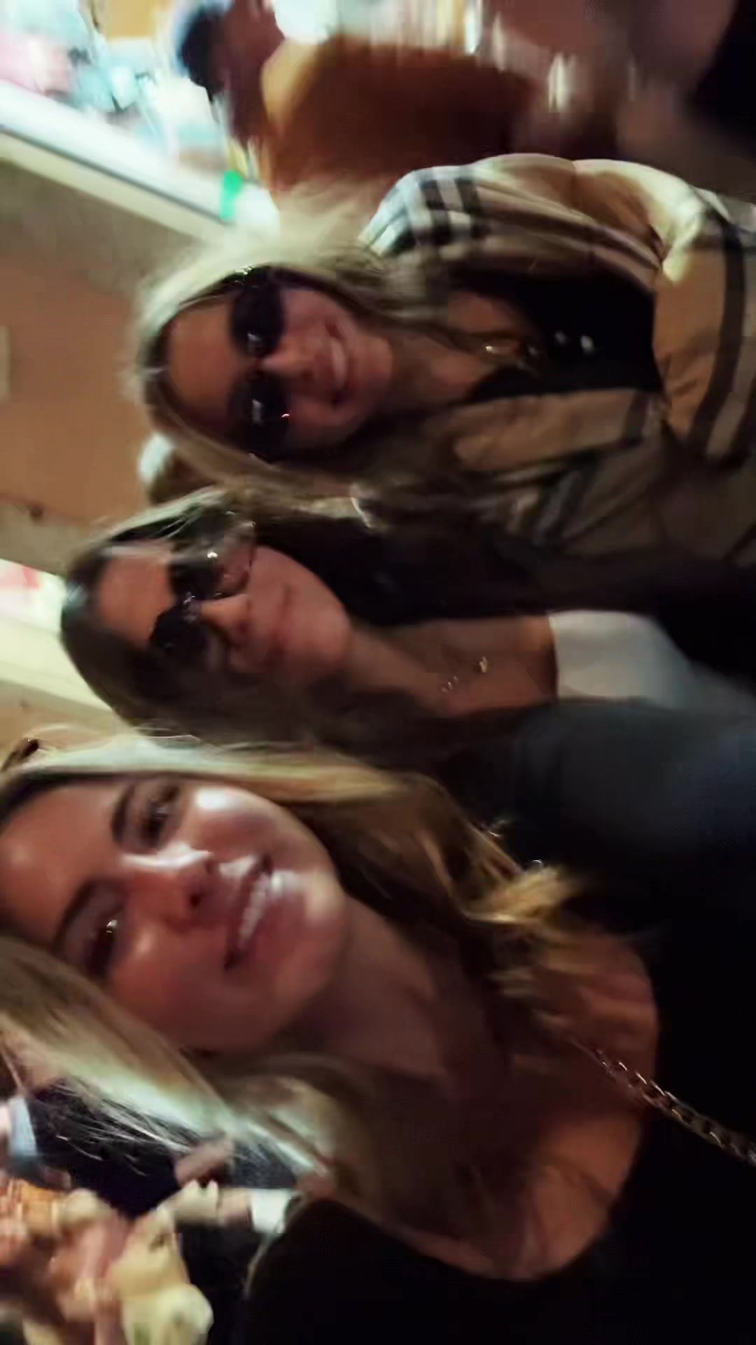 @juliaaa