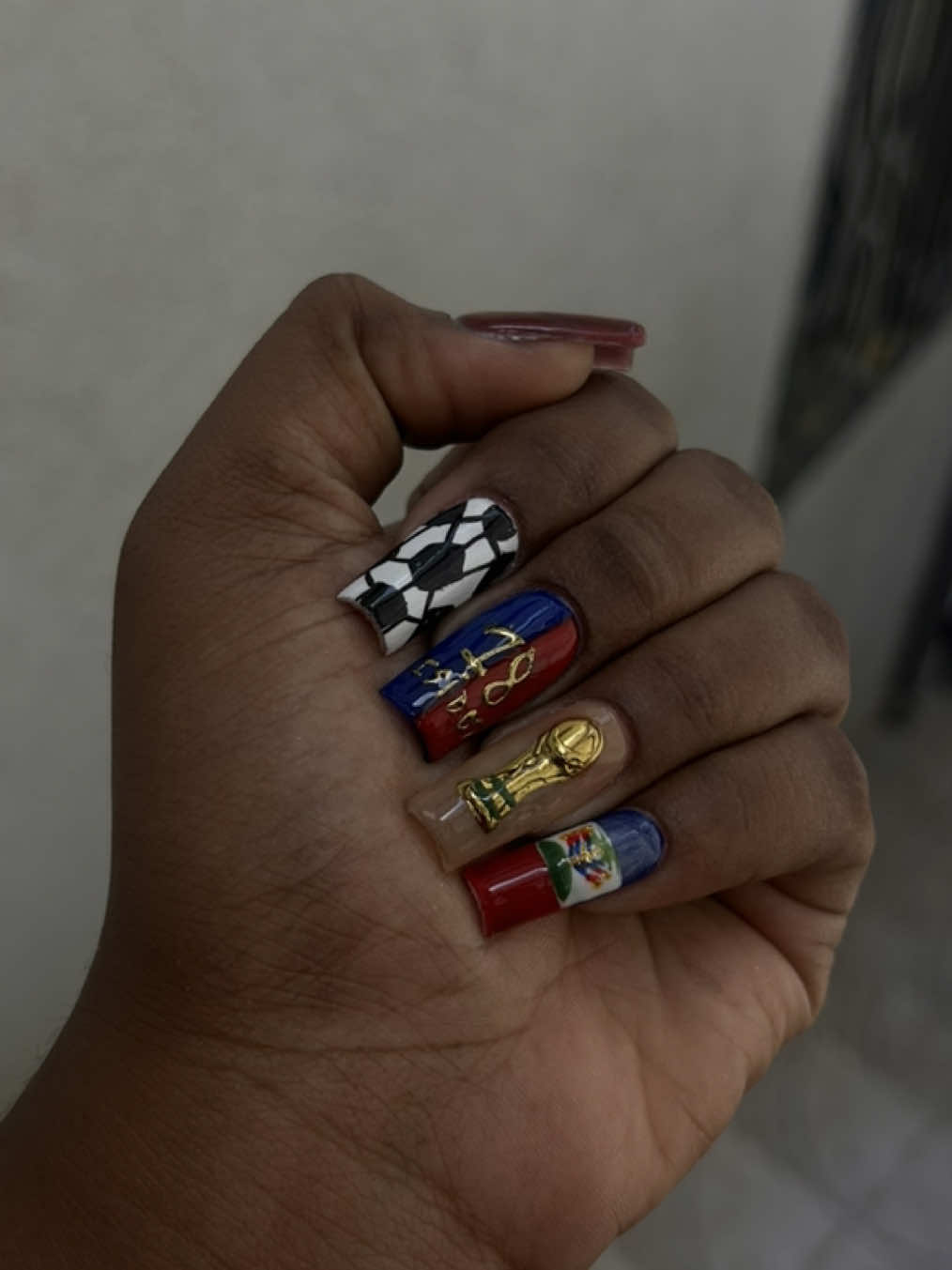 @Vodienails