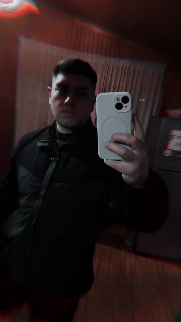 @Vittor_25