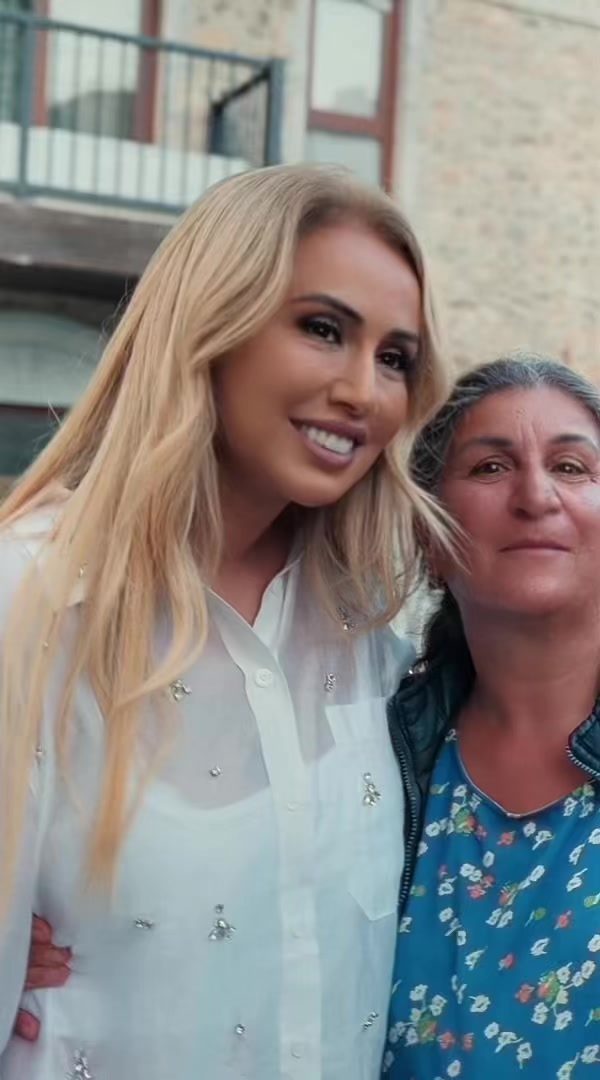 @Roza Zərgərli