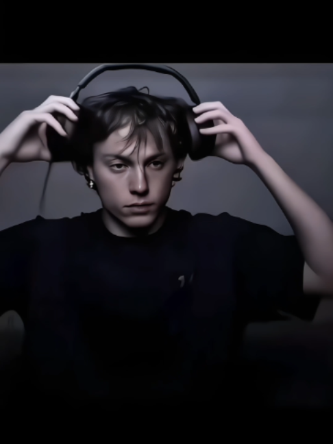 @𝗔𝗭 𝗣𝗹𝗮𝘆𝗹𝗶𝘀𝘁♫