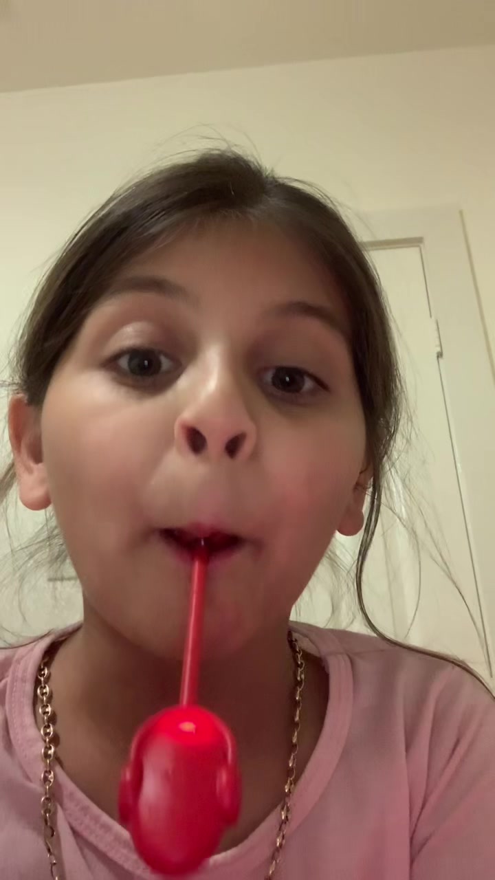 @Natalia Gomez 12