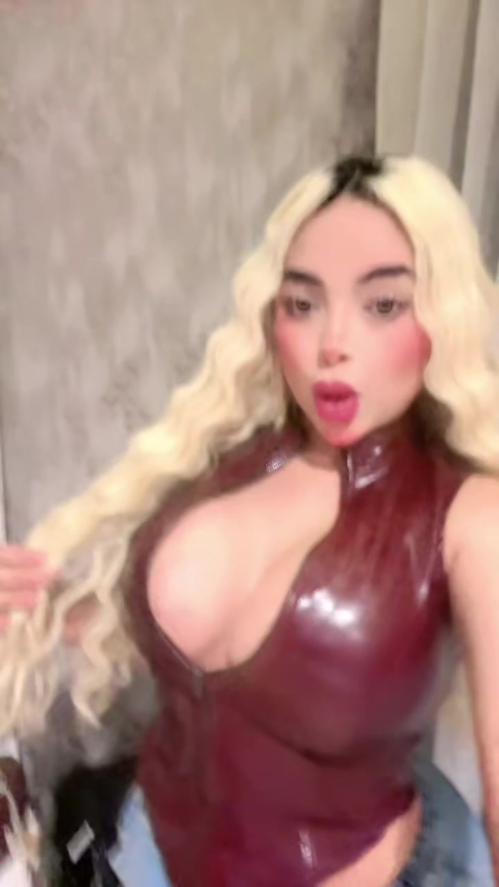 @1710lamu&ntilde;eca