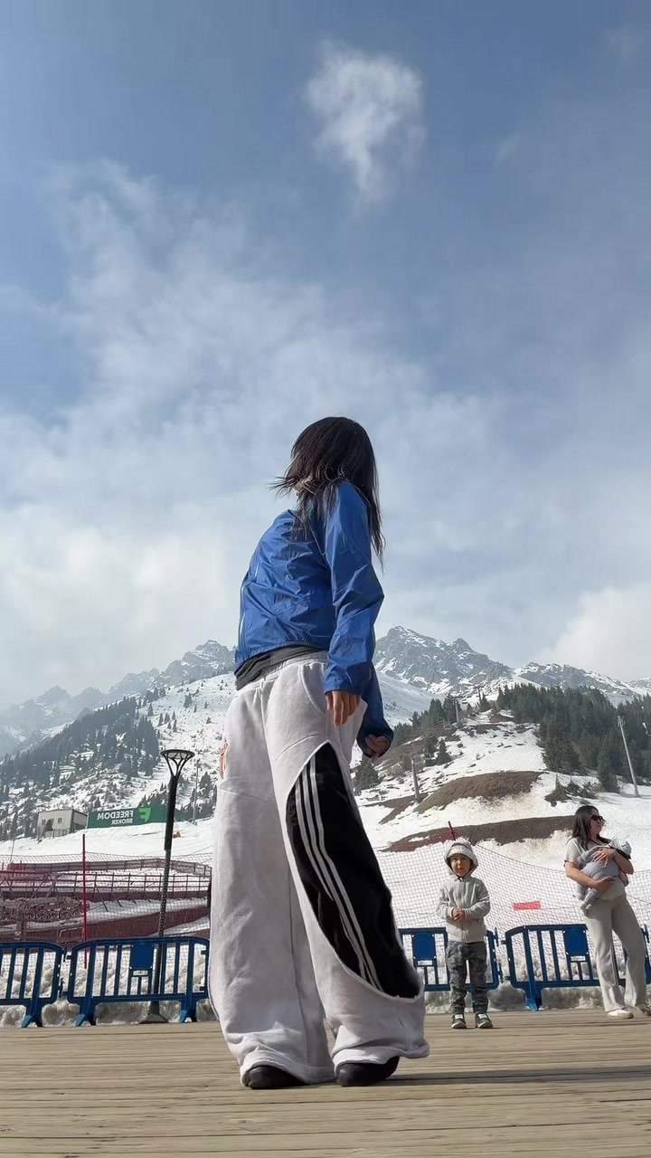 @Akanenmiyoshi