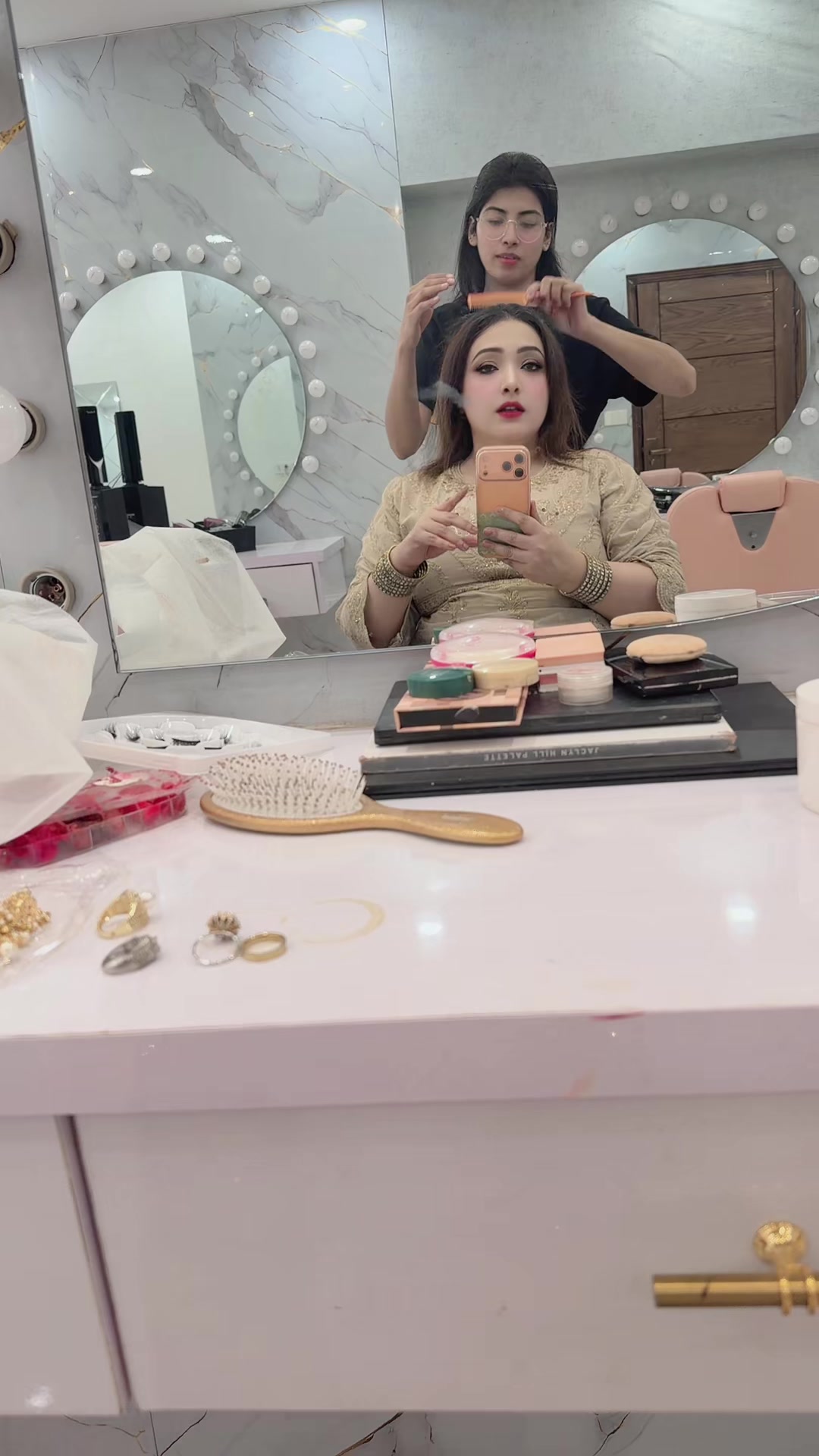 @Amnaa Kareim