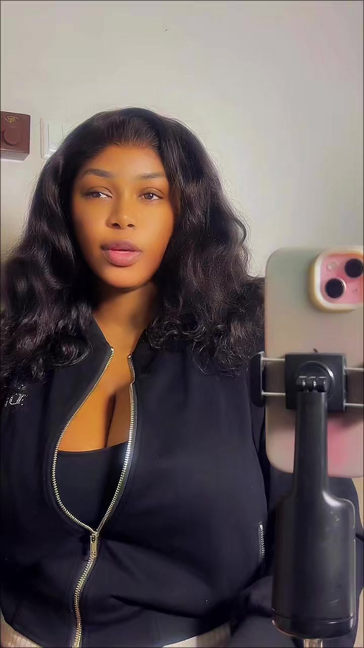 @Q U £ £ N K🇨🇩💝🦋