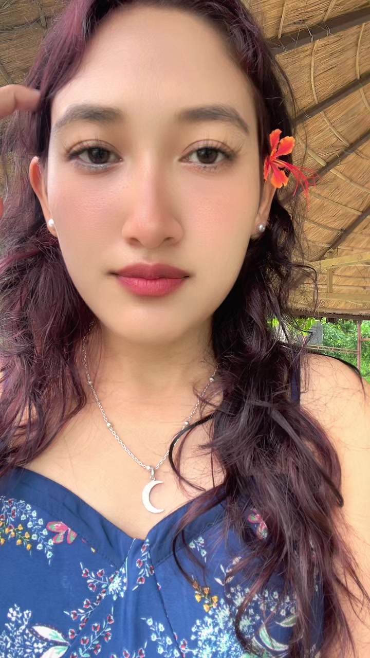@🐼