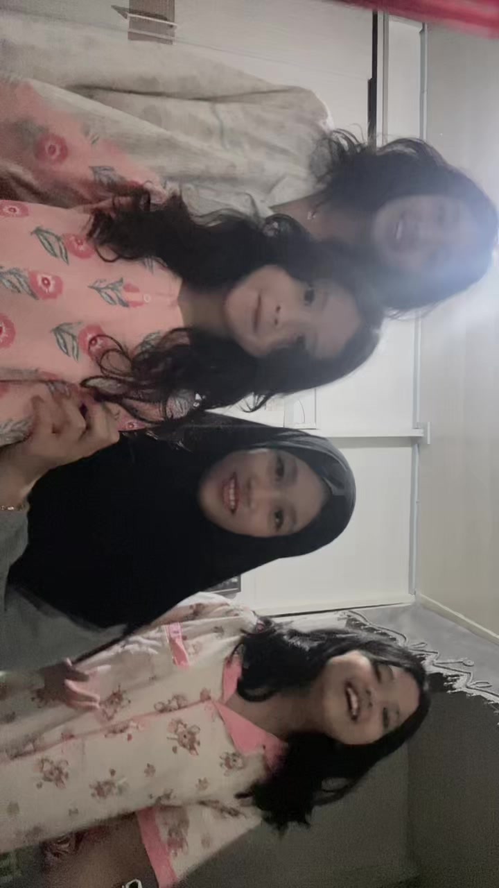 @Mona