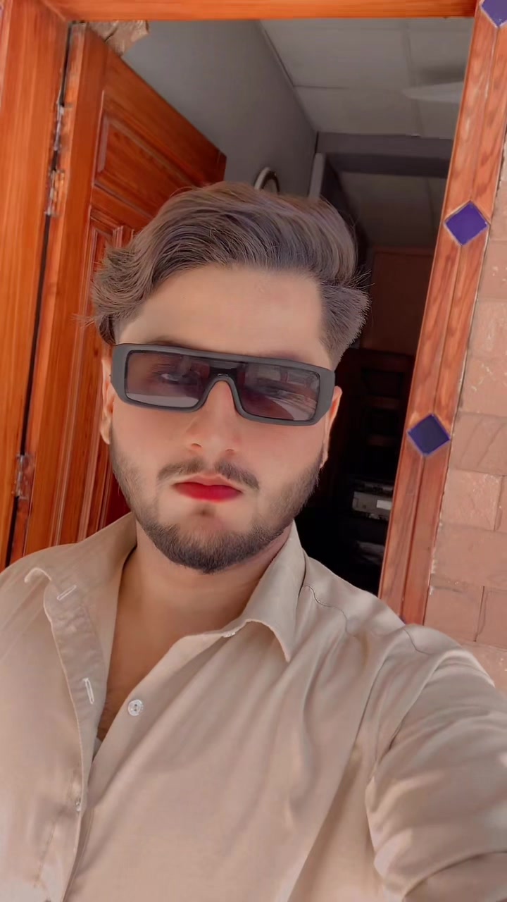 @👑ســـردار مـلـک اُسـامـہ✌🏻🦁